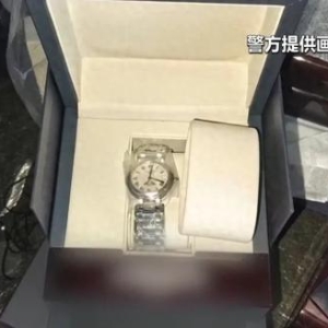 手机半夜自己买了块表？警方紧急提醒！