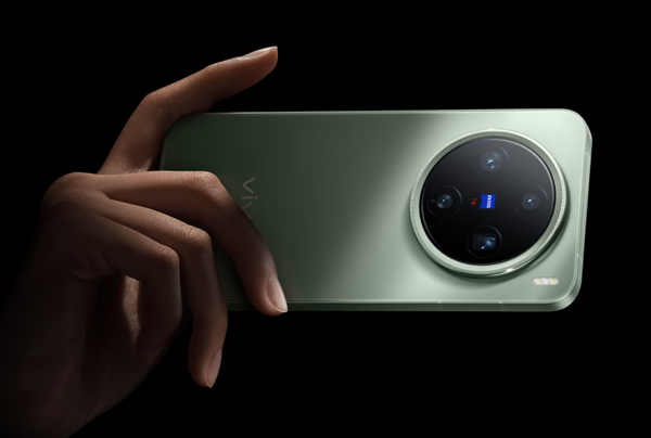 轻薄不笨重的影像旗舰推荐？vivo X200 Pro mini挺好