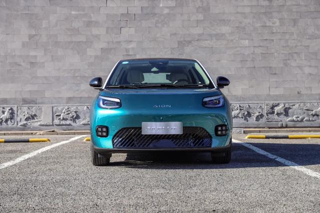 埃安UT 比速腾轴距长！比BYD海豚大一圈！全球车型8万多！要卖爆？