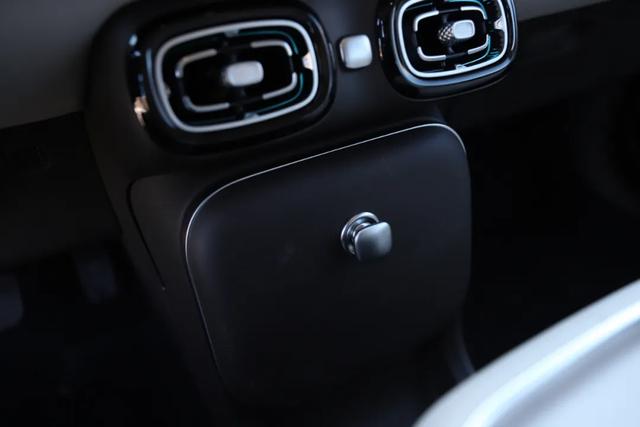 埃安UT 比速腾轴距长！比BYD海豚大一圈！全球车型8万多！要卖爆？