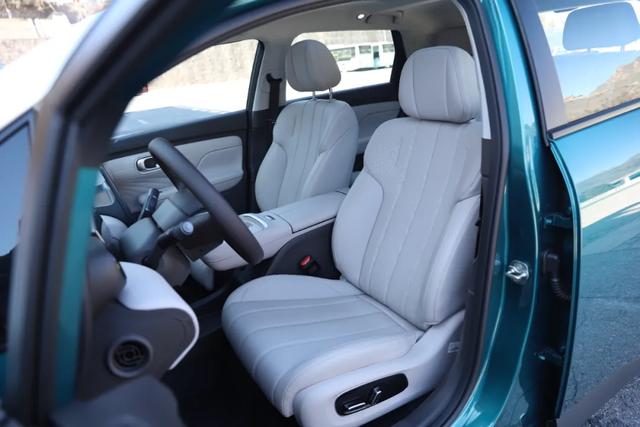 埃安UT 比速腾轴距长！比BYD海豚大一圈！全球车型8万多！要卖爆？