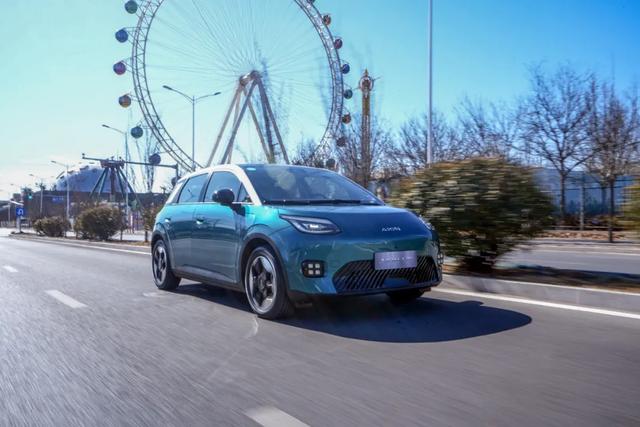 埃安UT 比速腾轴距长！比BYD海豚大一圈！全球车型8万多！要卖爆？