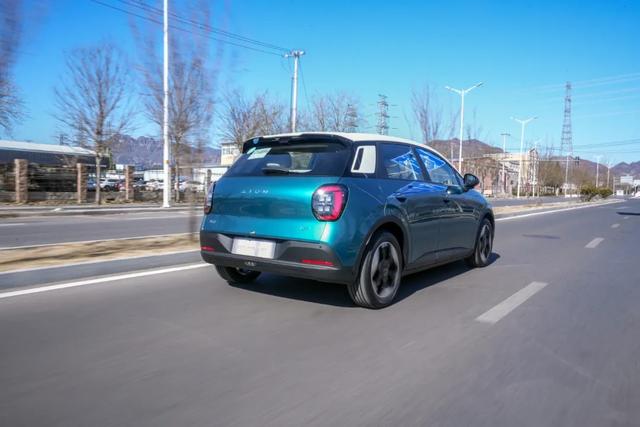 埃安UT 比速腾轴距长！比BYD海豚大一圈！全球车型8万多！要卖爆？