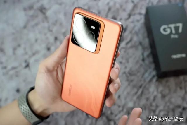 国补省钱指南：1500~3400元价位，这三款手机闭眼入