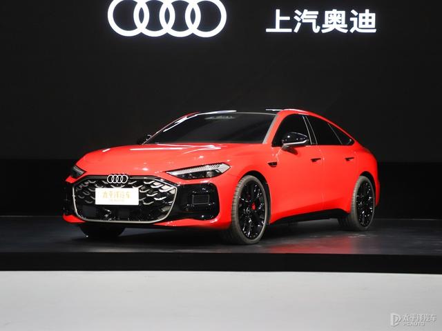 溜背外表/华为智驾 静态体验上汽奥迪A5L