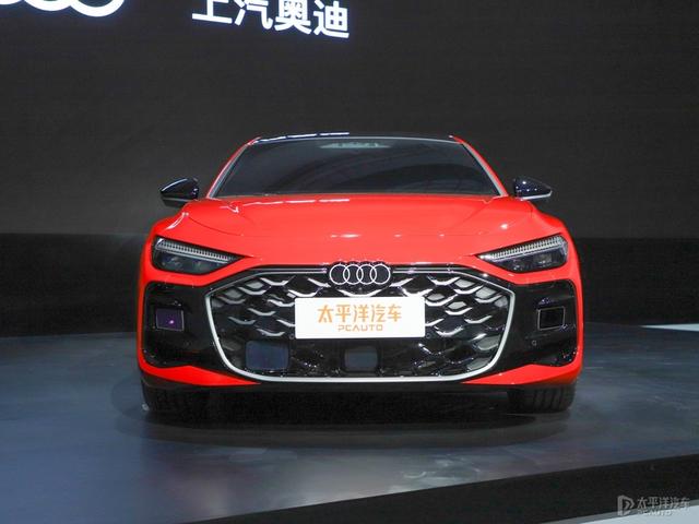 溜背外表/华为智驾 静态体验上汽奥迪A5L