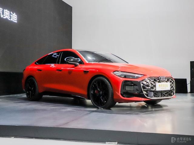 溜背外表/华为智驾 静态体验上汽奥迪A5L