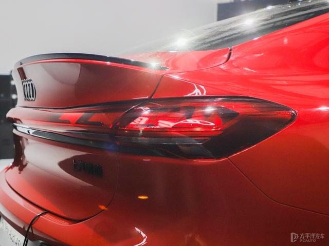 溜背外表/华为智驾 静态体验上汽奥迪A5L