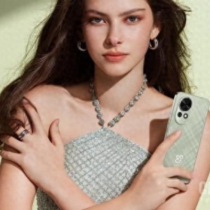 传华为今年将推1300万台中低端新机！普及纯血鸿蒙