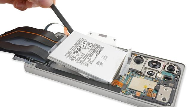 iFixit拆解三星Galaxy S25 Ultra手机，可维修得分十年来最高