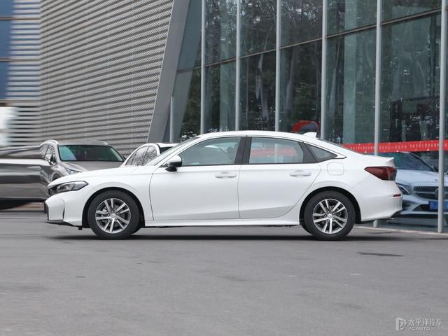 新款本田思域即将上市！TYPE R同款前脸+双动力，还能重回巅峰？