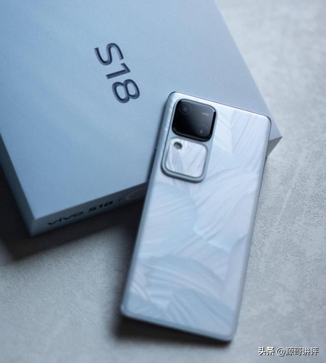 2025手机江湖大洗牌：这四款闭眼买不亏！