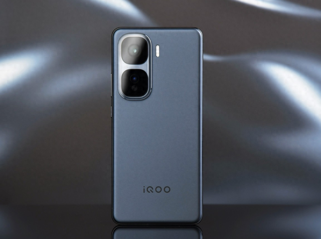 买对不买贵，2025年最值得入手的3款手机，几乎“零差评”