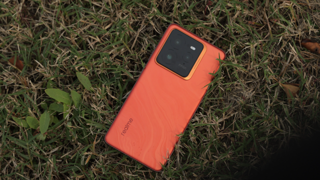 买对不买贵，2025年最值得入手的3款手机，几乎“零差评”