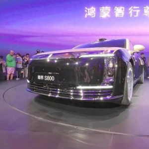 尊界S800的技术能撑得起百万价格吗？喵哥给梳理一下，豪车要变了