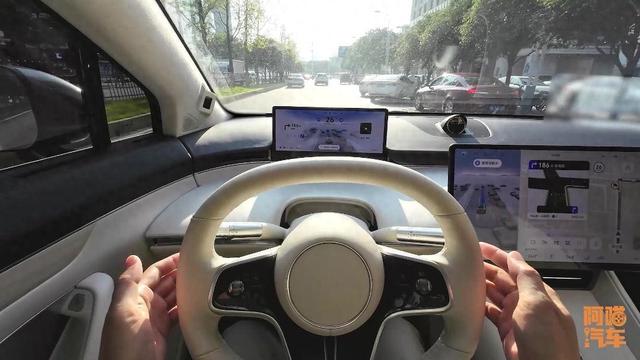 今年买车必须要买智驾吗？先听喵哥句劝，免得买了才后悔