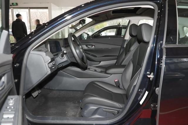 五款热门燃油车全面测评，谁才是你的菜？