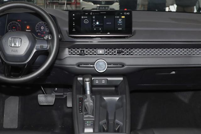 五款热门燃油车全面测评，谁才是你的菜？