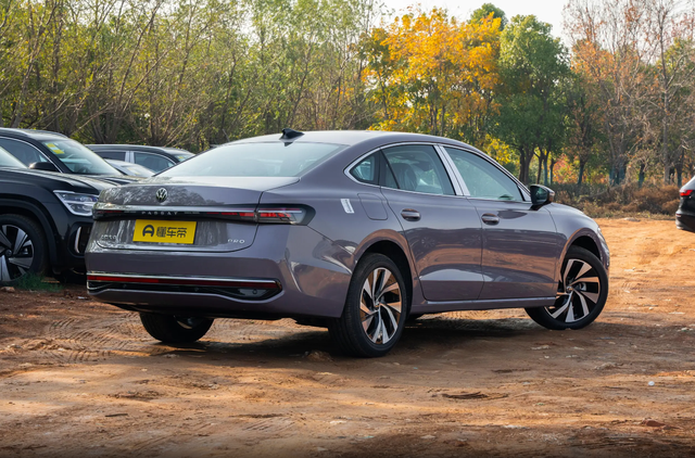 24年买早了！8款热门B级家轿优惠大增，2025年仅13万都可看