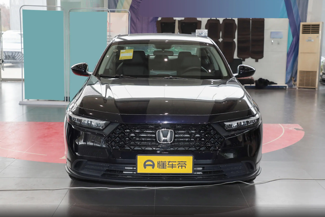 24年买早了！8款热门B级家轿优惠大增，2025年仅13万都可看