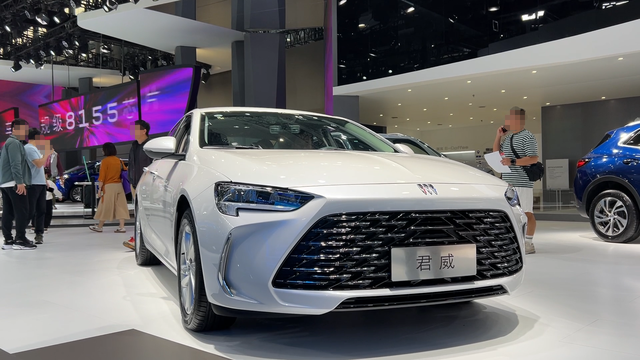 24年买早了！8款热门B级家轿优惠大增，2025年仅13万都可看