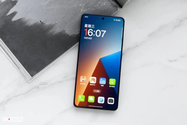 刚刚发布的512GB顶配手机，是来拆小米台的吧