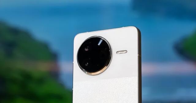 2025年国补后闭眼买的5款手机！几乎零差评，一步到位能用6年！