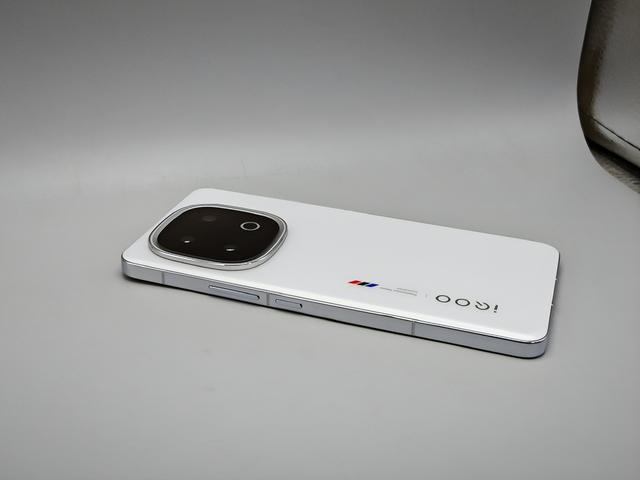 2025年国补后闭眼买的5款手机！几乎零差评，一步到位能用6年！