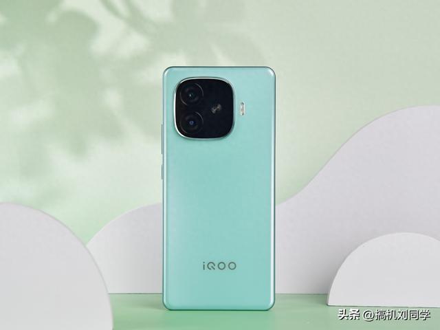 2月换新手机，这三款手机公认的好口碑，最后一款仅1199元