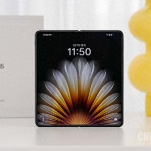 OPPO Find N5：8.93mm带来无感体验 2025年大折叠的版本答案