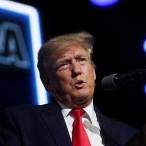 封锁成摆设，中国手机上市加沙，以色列不止捞钱，想趁机动手脚？