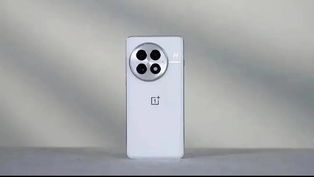 2025年国补后“闭眼买”的5款手机推荐！几乎“零差评”