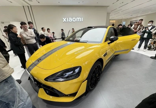 日本神车GT-R停产，小米汽车上神坛