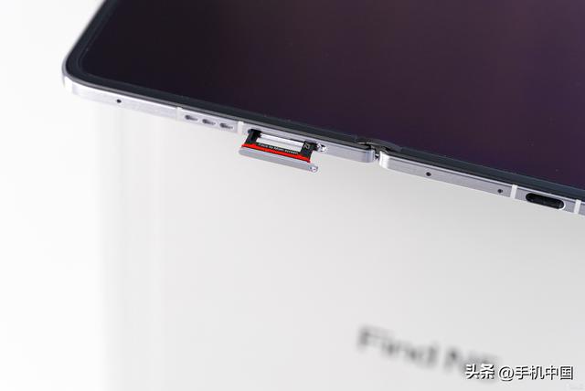 OPPO Find N5图赏:“钛薄”折叠旗舰正装亮相