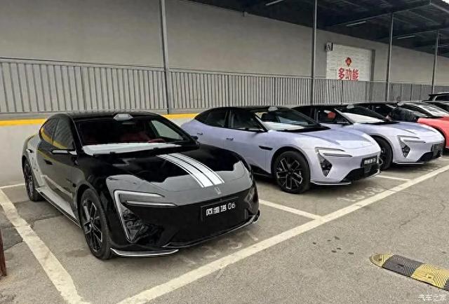 阿维塔06 轴距2米94，360°环拥式座舱，大悬浮屏，25万值不值？