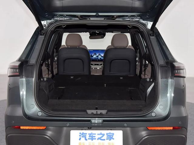 风云T8 插混中型SUV 9.99万起！5座/7座+续航破千！还看宋PLUS吗？
