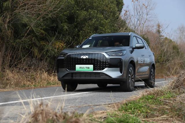 风云T8 插混中型SUV 9.99万起！5座/7座+续航破千！还看宋PLUS吗？