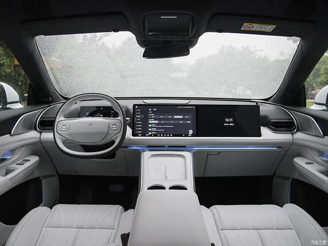 小鹏G9 四驱 695牛·米，9种驾驶模式，跟蔚来ES8理想L8“抢地盘”？