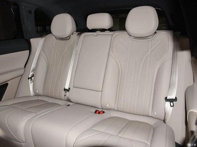 小鹏G9 四驱 695牛·米，9种驾驶模式，跟蔚来ES8理想L8“抢地盘”？