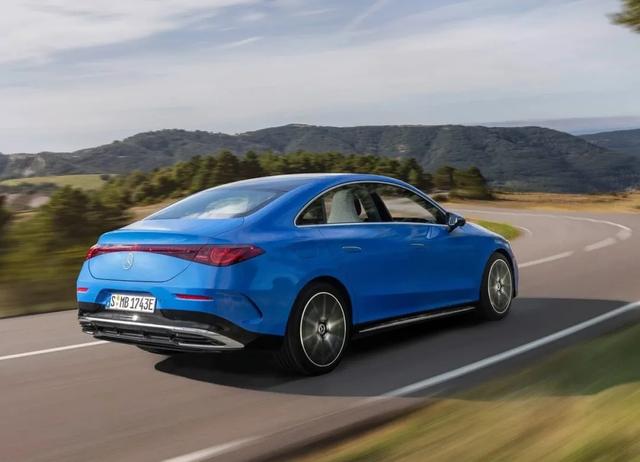 奔驰CLA 两挡变速高阶智驾，850公里续航！德系豪华轿跑，卷起来了