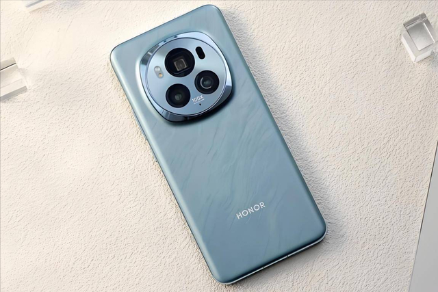 2025“价格崩塌”的三款骁龙 8 Gen3 手机