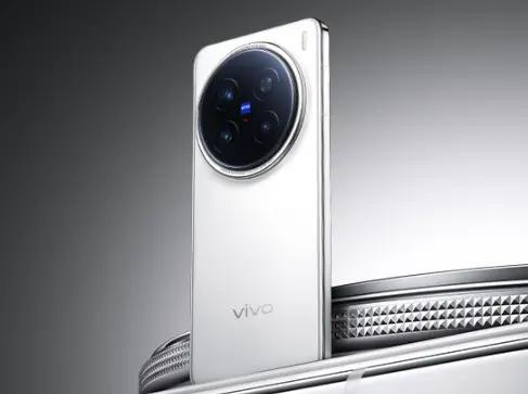 2025年“接近完美”的3款手机：几乎“零差评”，用5年也不会过时