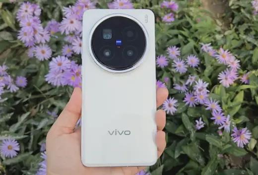 2025年“接近完美”的3款手机：几乎“零差评”，用5年也不会过时