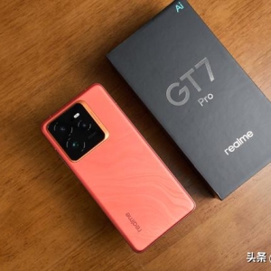 2025 年口碑"最好" 的三款手机，"闭眼买" 的最好选择