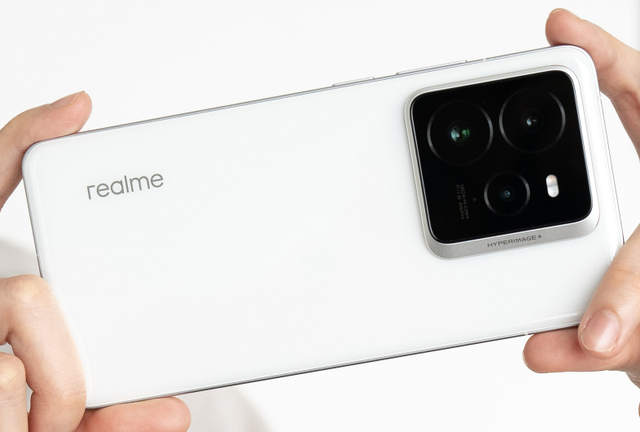 2025公认几乎“无差评”的4款手机，最低仅1699元，轻松用四五年