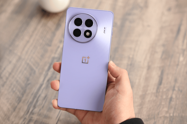 2025国补后，4款“近乎完美”的手机，可以“闭眼入”