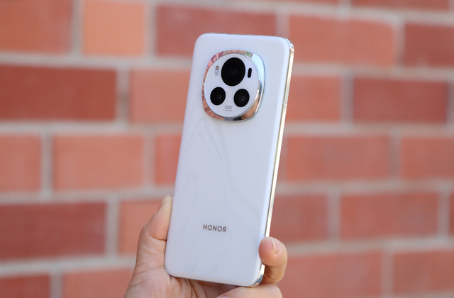 手机并非越贵越好，3款“高配低价”手机，16GB+512GB也不贵了