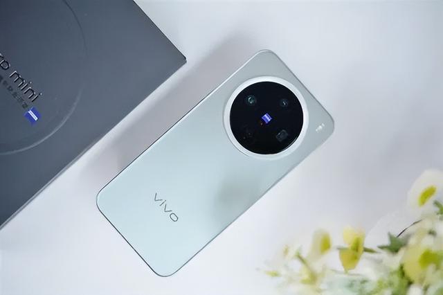 目前公认“口碑最好”的3款手机，几乎“零差评”，轻松用五年