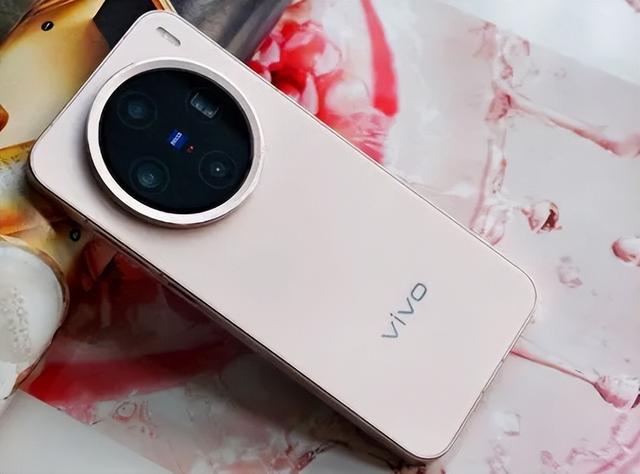 目前公认“口碑最好”的3款手机，几乎“零差评”，轻松用五年