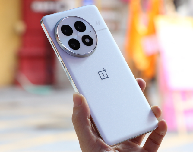 2025“信号最强”的5款手机，16GB+512GB大跳水，性能强拍照好